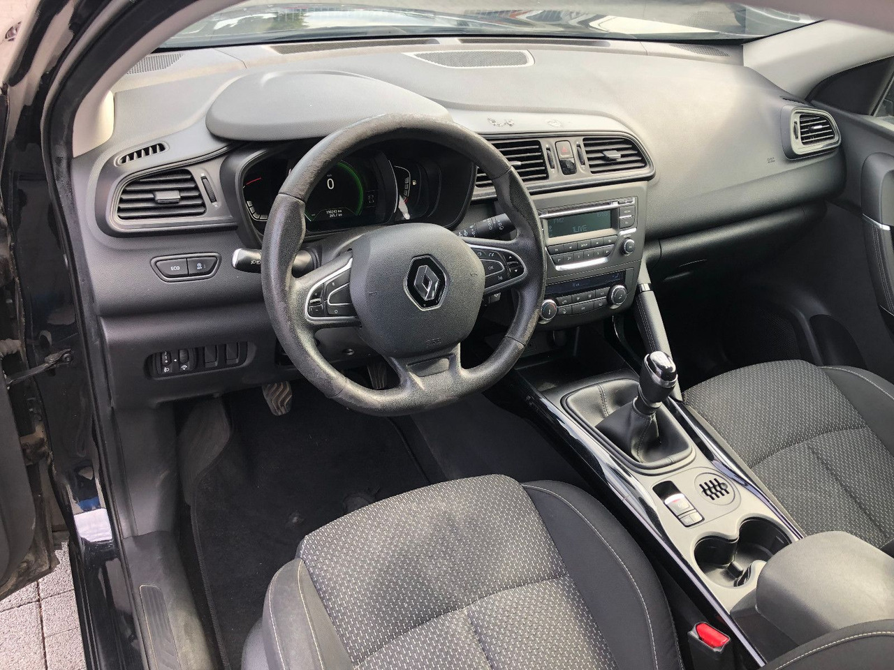 SUV Renault Kadjar 1.2i Life: foto 11