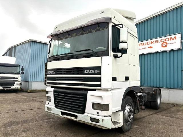 DAF 95.380 XF SPACECAB (EURO 2 (MECHANICAL PUMP & INJECTORS) / ZF16 MANUAL GEARBOX / AIRCONDITIONING) - Gjysmë-kamion: foto 1 DAF 95.380 XF SPACECAB (EURO 2 (MECHANICAL PUMP & INJECTORS) / ZF16 MANUAL GEARBOX / AIRCONDITIONING) - Gjysmë-kamion: foto 1