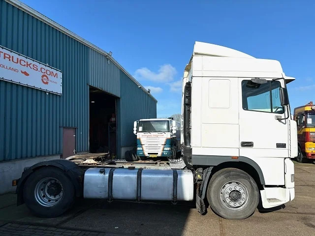 DAF 95.380 XF SPACECAB (EURO 2 / ZF16 MANUAL GEARBOX / D.E.B. ENGINE BRAKE / AIRCONDITIONING) - Gjysmë-kamion: foto 4 DAF 95.380 XF SPACECAB (EURO 2 / ZF16 MANUAL GEARBOX / D.E.B. ENGINE BRAKE / AIRCONDITIONING) - Gjysmë-kamion: foto 4