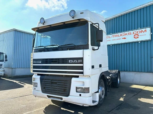 DAF 95.380 XF SPACECAB (EURO 2 / ZF16 MANUAL GEARBOX / D.E.B. ENGINE BRAKE / AIRCONDITIONING) - Gjysmë-kamion: foto 1 DAF 95.380 XF SPACECAB (EURO 2 / ZF16 MANUAL GEARBOX / D.E.B. ENGINE BRAKE / AIRCONDITIONING) - Gjysmë-kamion: foto 1
