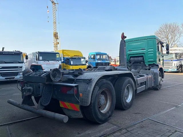MAN TGA 26.360BB 6x4 FULL STEEL MULTILIFT HOOK-ARM (ZF16 MANUAL GEARBOX / FULL STEEL SUSPENSION / REDUCTION AXLES / AIRCONDITIONING) - Kamion vetëngarkues: foto 3 MAN TGA 26.360BB 6x4 FULL STEEL MULTILIFT HOOK-ARM (ZF16 MANUAL GEARBOX / FULL STEEL SUSPENSION / REDUCTION AXLES / AIRCONDITIONING) - Kamion vetëngarkues: foto 3
