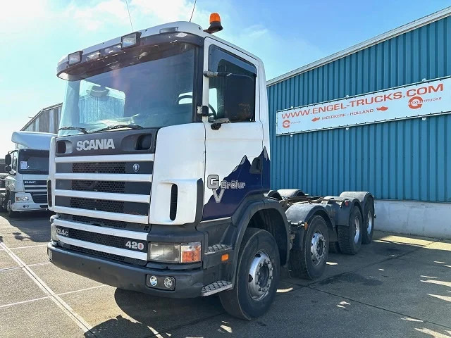 Scania R124-420 C 8x4 FULL STEEL CHASSIS (EURO 3 / FULL STEEL SUSPENSION / REDUCTION AXLES / GRS900 GEARBOX) - Kamion kabinë-shasi: foto 1 Scania R124-420 C 8x4 FULL STEEL CHASSIS (EURO 3 / FULL STEEL SUSPENSION / REDUCTION AXLES / GRS900 GEARBOX) - Kamion kabinë-shasi: foto 1