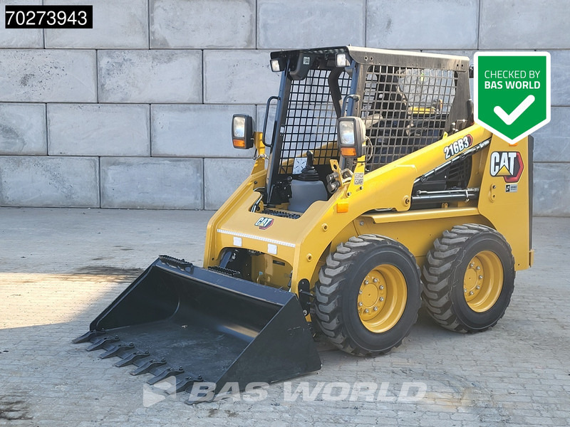Caterpillar 216 B3 - Mini fadrom: foto 1 Caterpillar 216 B3 - Mini fadrom: foto 1