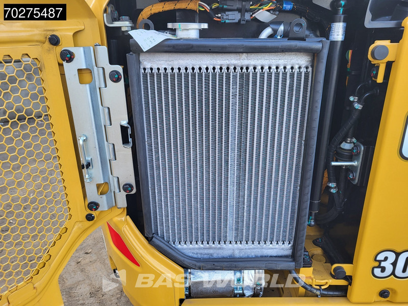 Miniekskavator i ri Caterpillar 301.5: foto 18