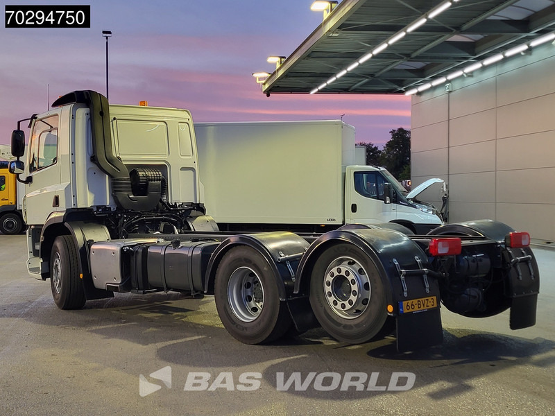 DAF CF 300 6X2 Lift/Steering Axle ACC Euro 6 - Kamion kabinë-shasi: foto 2 DAF CF 300 6X2 Lift/Steering Axle ACC Euro 6 - Kamion kabinë-shasi: foto 2