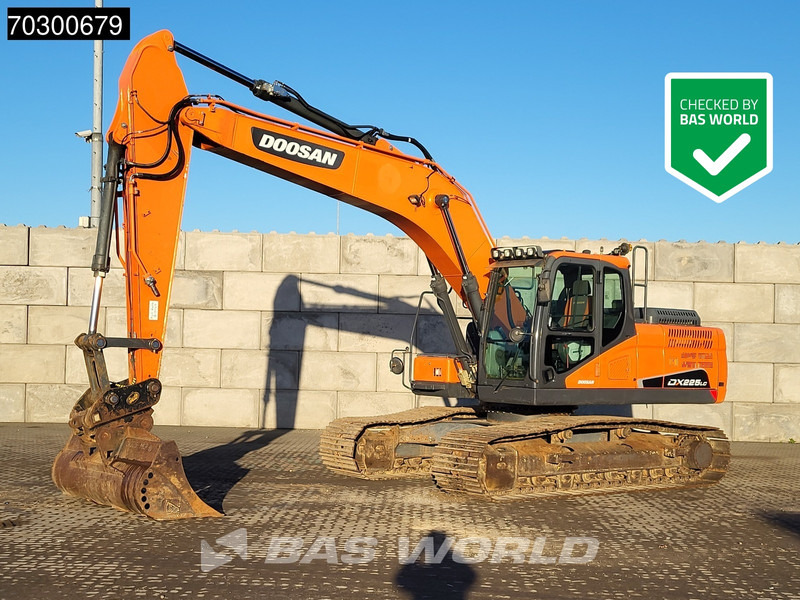 Doosan DX225 LC-5 - Ekskavator me zinxhirë: foto 1 Doosan DX225 LC-5 - Ekskavator me zinxhirë: foto 1