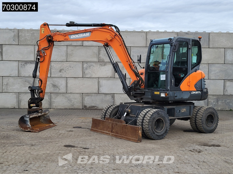 Doosan DX57 W-5 A/C - 3 Buckets - Ekskavator me goma: foto 3 Doosan DX57 W-5 A/C - 3 Buckets - Ekskavator me goma: foto 3