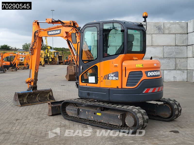 Doosan DX62 R-3 3 BUCKETS - A/C - Miniekskavator: foto 5 Doosan DX62 R-3 3 BUCKETS - A/C - Miniekskavator: foto 5
