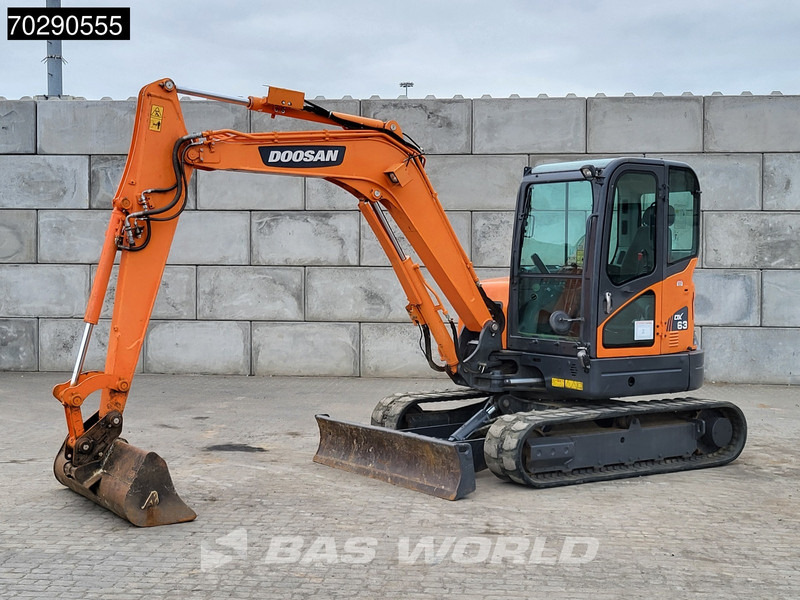 Doosan DX63-3 3 BUCKETS - A/C - Miniekskavator: foto 3 Doosan DX63-3 3 BUCKETS - A/C - Miniekskavator: foto 3