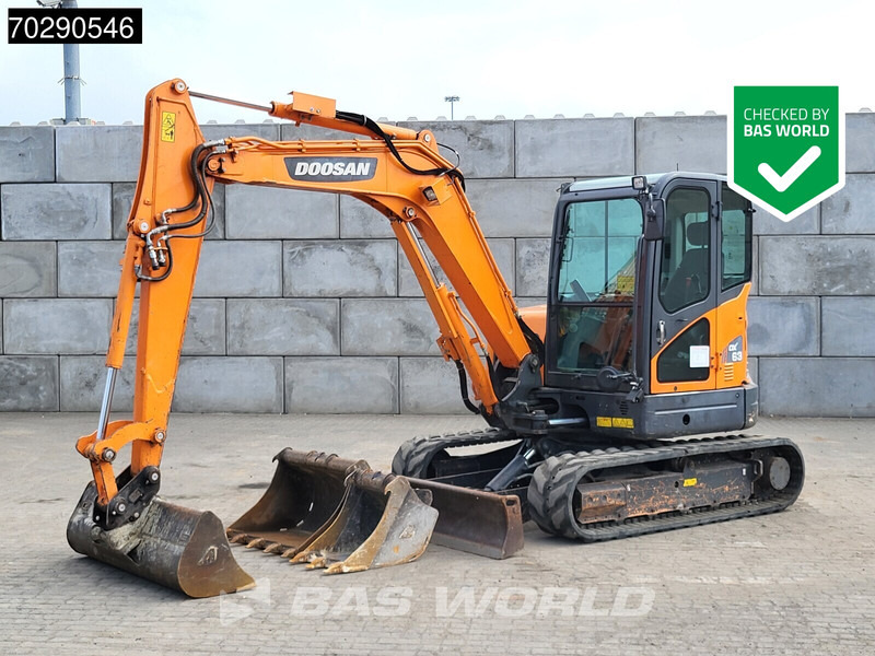 Doosan DX63-3 - Miniekskavator: foto 1 Doosan DX63-3 - Miniekskavator: foto 1