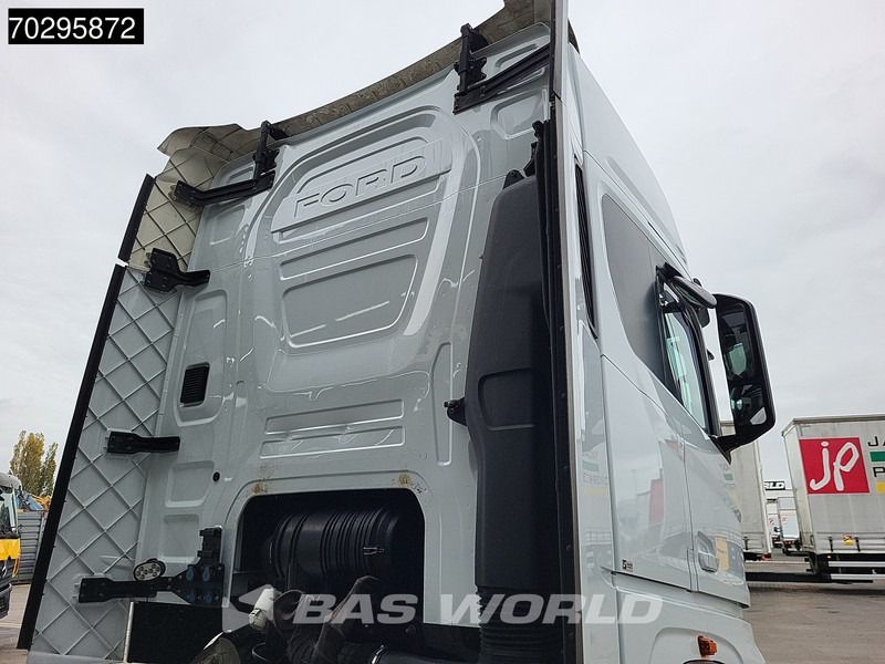 Ford F-Max 500 4X2 Retarder Standairco 2xTanks ACC LED Euro 6 - Gjysmë-kamion: foto 5 Ford F-Max 500 4X2 Retarder Standairco 2xTanks ACC LED Euro 6 - Gjysmë-kamion: foto 5