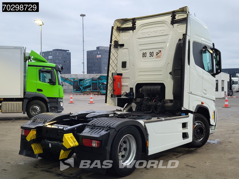 Ford F-Max 500 F-Max 4X2 Retarder 2xTanks Standairco Navi ACC Euro 6 - Gjysmë-kamion: foto 5 Ford F-Max 500 F-Max 4X2 Retarder 2xTanks Standairco Navi ACC Euro 6 - Gjysmë-kamion: foto 5