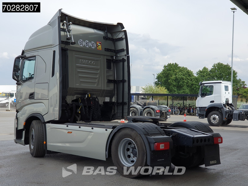 Iveco S-Way 530 4X2 Retarder Standklima LED Navi Euro 6 - Gjysmë-kamion: foto 2 Iveco S-Way 530 4X2 Retarder Standklima LED Navi Euro 6 - Gjysmë-kamion: foto 2