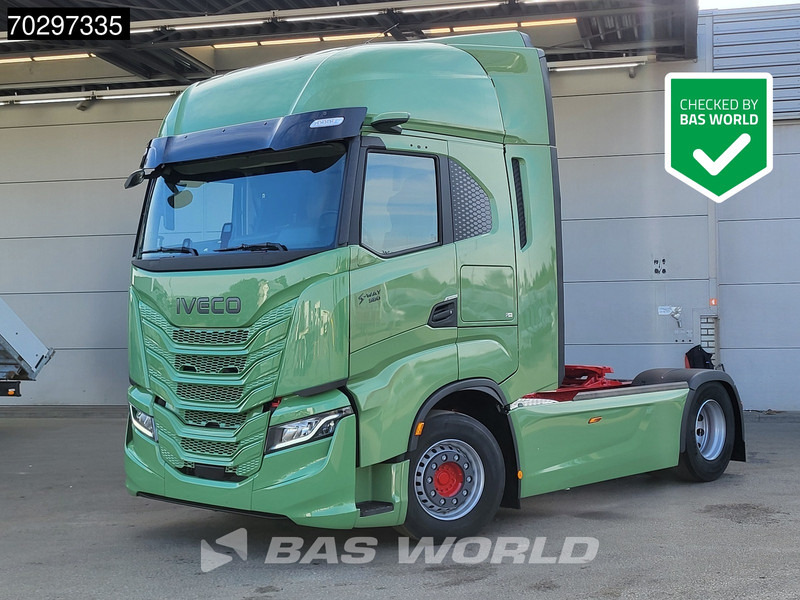 Iveco S-Way 580 4X2 NEW! DynamicSteering Standklima Navi ACC LED Euro 6 - Gjysmë-kamion: foto 1 Iveco S-Way 580 4X2 NEW! DynamicSteering Standklima Navi ACC LED Euro 6 - Gjysmë-kamion: foto 1