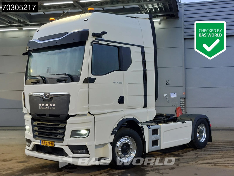 MAN TGX 18.520 4X2 NEW! GX Retarder 2x Tanks Alcoa Standklima MirrorCam Navi LED - Gjysmë-kamion: foto 1 MAN TGX 18.520 4X2 NEW! GX Retarder 2x Tanks Alcoa Standklima MirrorCam Navi LED - Gjysmë-kamion: foto 1