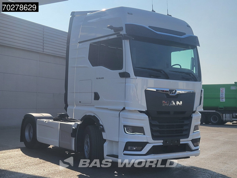 MAN TGX 18.520 4X2 Retarder 2xTanks Standklima MirrorCam ACC Navi LED Euro 6 Nieuw! - Gjysmë-kamion: foto 3 MAN TGX 18.520 4X2 Retarder 2xTanks Standklima MirrorCam ACC Navi LED Euro 6 Nieuw! - Gjysmë-kamion: foto 3