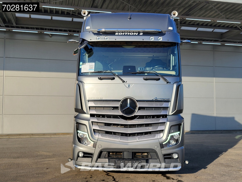 Mercedes-Benz Actros 2163 4X2 Edition 2! GigaSpace Retarder Full-Air Hydraulik - Gjysmë-kamion: foto 2 Mercedes-Benz Actros 2163 4X2 Edition 2! GigaSpace Retarder Full-Air Hydraulik - Gjysmë-kamion: foto 2