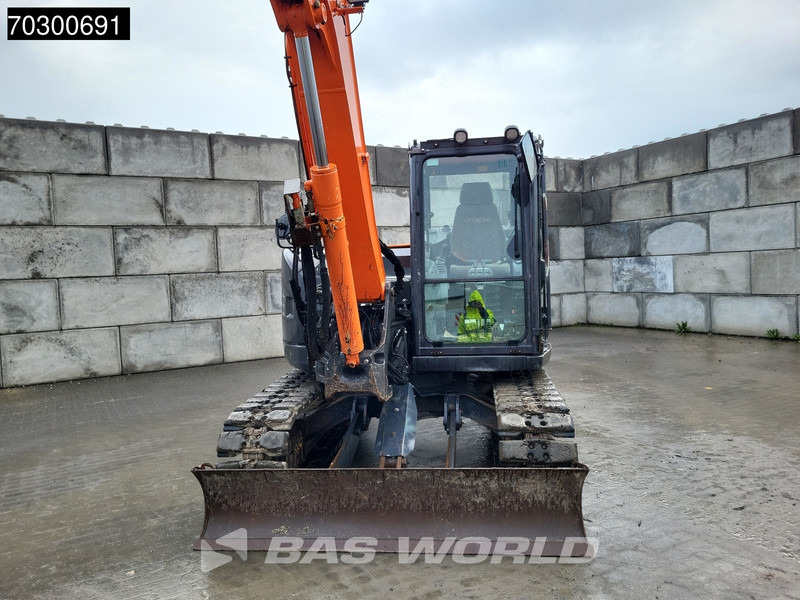 Ekskavator me zinxhirë Hitachi ZX85 USB-5A: foto 9 Ekskavator me zinxhirë Hitachi ZX85 USB-5A: foto 9