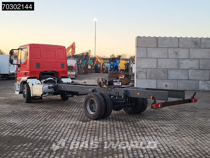 Iveco Eurocargo 160E320 4X2 NEW! 16T chassis 2016 production Euro 6 - Kamion kabinë-shasi: foto 2 Iveco Eurocargo 160E320 4X2 NEW! 16T chassis 2016 production Euro 6 - Kamion kabinë-shasi: foto 2