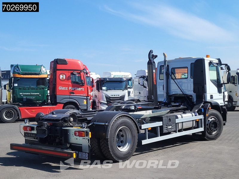 Iveco Eurocargo 180E320 4X2 NEW! 14tons Hiab Multilift ULT14S51 ACC Euro 6 - Kamion vetëngarkues: foto 5 Iveco Eurocargo 180E320 4X2 NEW! 14tons Hiab Multilift ULT14S51 ACC Euro 6 - Kamion vetëngarkues: foto 5