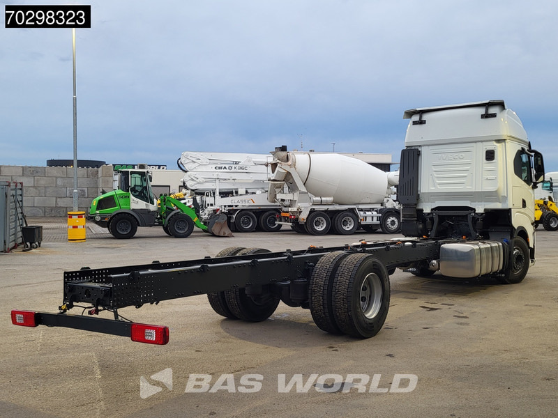 Iveco S-Way 420 4X2 NEW! Chassis, Automatic Standklima 2xTanks Euro 6 - Kamion kabinë-shasi: foto 5 Iveco S-Way 420 4X2 NEW! Chassis, Automatic Standklima 2xTanks Euro 6 - Kamion kabinë-shasi: foto 5