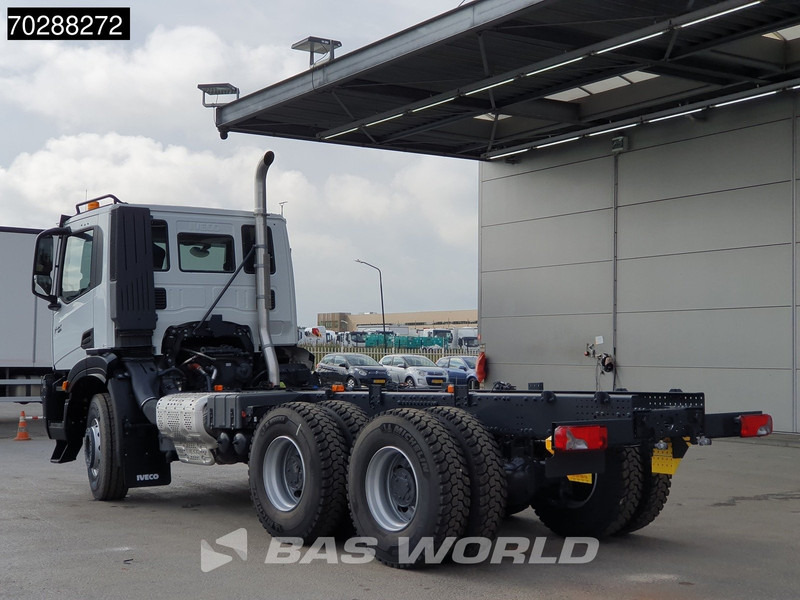 Iveco X-Way 460 6X4 New! Retarder steelsuspension Big-Axle Automatic Navi Euro 6 - Kamion kabinë-shasi: foto 2 Iveco X-Way 460 6X4 New! Retarder steelsuspension Big-Axle Automatic Navi Euro 6 - Kamion kabinë-shasi: foto 2