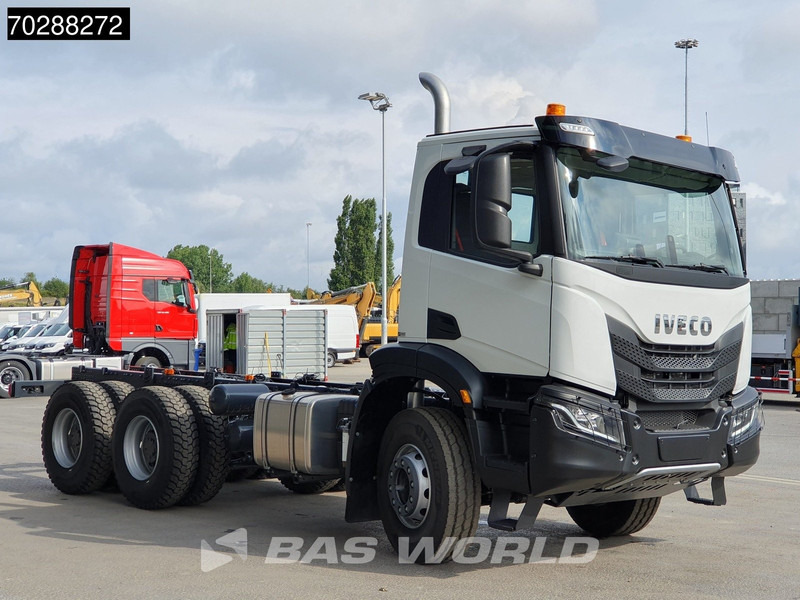 Iveco X-Way 460 6X4 New! Retarder steelsuspension Big-Axle Automatic Navi Euro 6 - Kamion kabinë-shasi: foto 3 Iveco X-Way 460 6X4 New! Retarder steelsuspension Big-Axle Automatic Navi Euro 6 - Kamion kabinë-shasi: foto 3