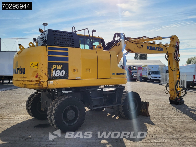 Komatsu PW180 -11 - Ekskavator me goma: foto 5 Komatsu PW180 -11 - Ekskavator me goma: foto 5