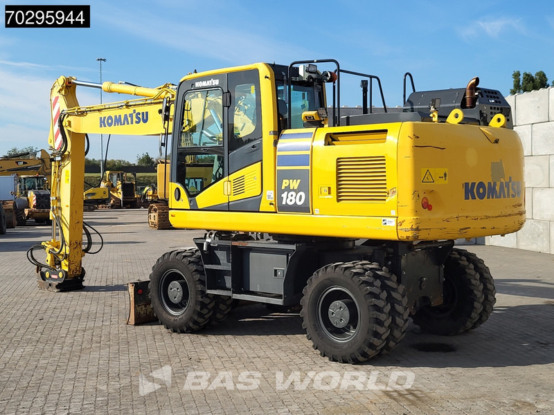 Komatsu PW180 -11 - Ekskavator me goma: foto 2 Komatsu PW180 -11 - Ekskavator me goma: foto 2