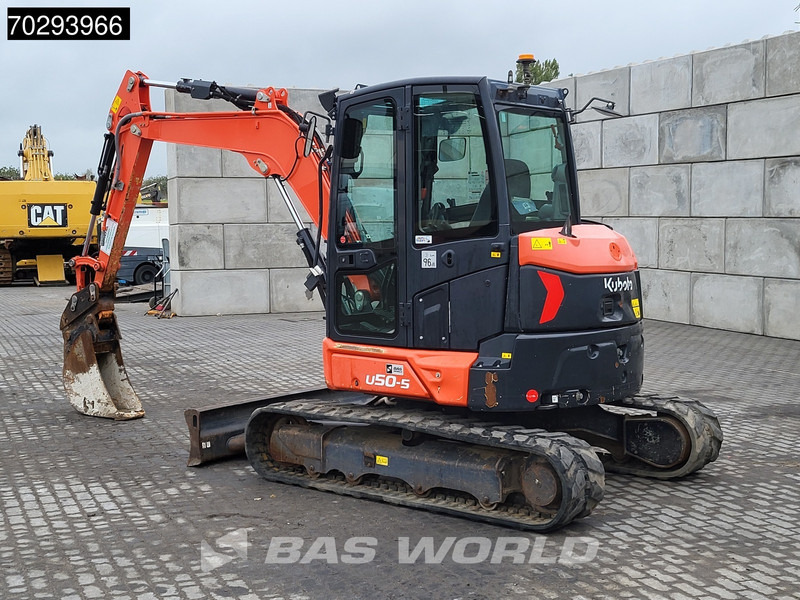 Kubota U50 -5 - Ekskavator me zinxhirë: foto 3 Kubota U50 -5 - Ekskavator me zinxhirë: foto 3