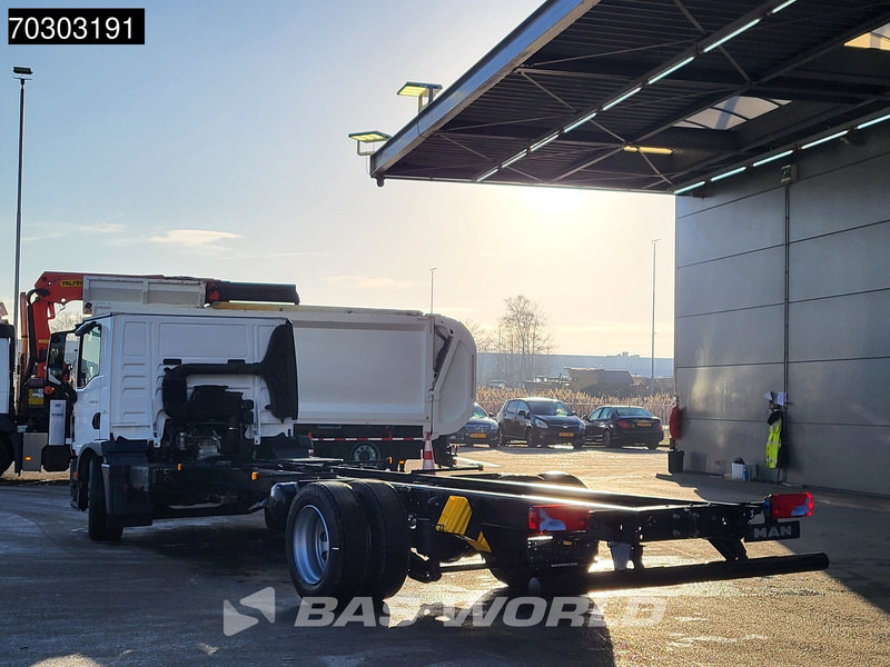 MAN TGM 18.250 4X2 NEW 18 tons chassis Automatic Airco Euro 6 - Kamion kabinë-shasi: foto 2 MAN TGM 18.250 4X2 NEW 18 tons chassis Automatic Airco Euro 6 - Kamion kabinë-shasi: foto 2