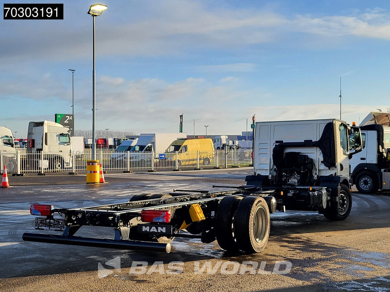 MAN TGM 18.250 4X2 NEW 18 tons chassis Automatic Airco Euro 6 - Kamion kabinë-shasi: foto 5 MAN TGM 18.250 4X2 NEW 18 tons chassis Automatic Airco Euro 6 - Kamion kabinë-shasi: foto 5