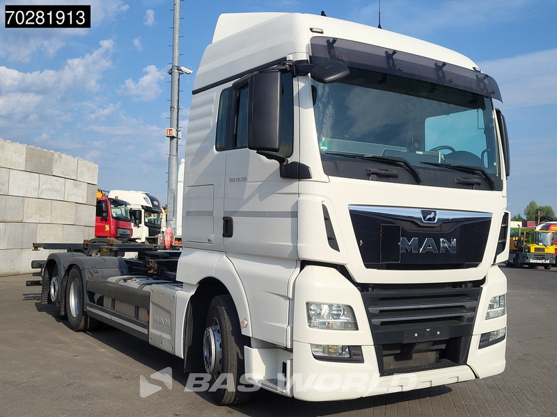 MAN TGX 26.510 6X2 Retarder Liftachse 2xTanks Navi Euro 6 - Transportjer kontejnerësh/ Kamion me karroceri të çmontueshme: foto 3 MAN TGX 26.510 6X2 Retarder Liftachse 2xTanks Navi Euro 6 - Transportjer kontejnerësh/ Kamion me karroceri të çmontueshme: foto 3