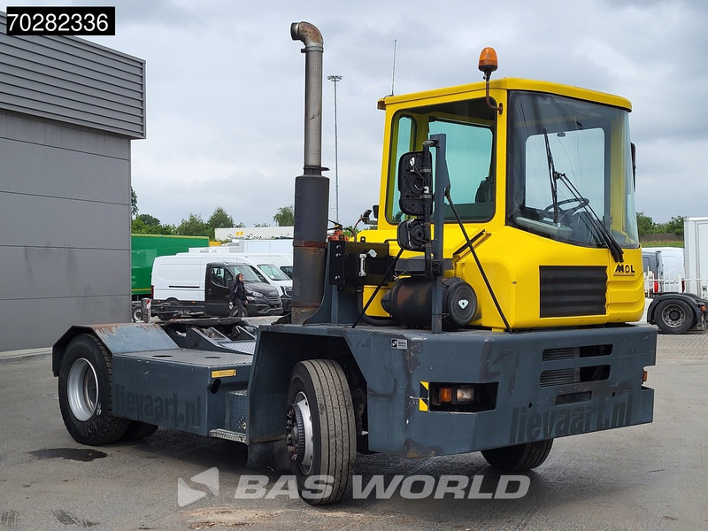 MOL YT200/4X2 4X2 Big-Axle Drumbrakes Hebesattel - Traktor terminal: foto 3 MOL YT200/4X2 4X2 Big-Axle Drumbrakes Hebesattel - Traktor terminal: foto 3