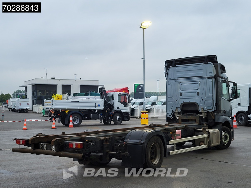 Mercedes-Benz Actros 1843 4X2 BDF 2xTanks Automatic Euro 6 - Transportjer kontejnerësh/ Kamion me karroceri të çmontueshme: foto 5 Mercedes-Benz Actros 1843 4X2 BDF 2xTanks Automatic Euro 6 - Transportjer kontejnerësh/ Kamion me karroceri të çmontueshme: foto 5