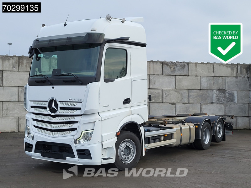 Mercedes-Benz Actros 2553 Actros 6X2 Full Air Retarder Lift Axle Euro 6 - Transportjer kontejnerësh/ Kamion me karroceri të çmontueshme: foto 1 Mercedes-Benz Actros 2553 Actros 6X2 Full Air Retarder Lift Axle Euro 6 - Transportjer kontejnerësh/ Kamion me karroceri të çmontueshme: foto 1