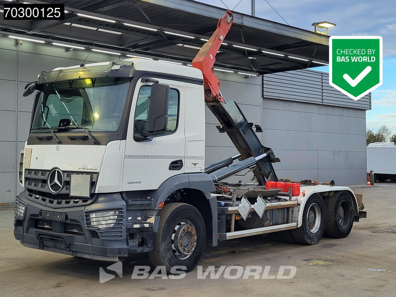 Mercedes-Benz Arocs 2643 6X4 20tons Dalby containersystem Big-Axle Automatic Euro 6 - Kamion vetëngarkues: foto 1 Mercedes-Benz Arocs 2643 6X4 20tons Dalby containersystem Big-Axle Automatic Euro 6 - Kamion vetëngarkues: foto 1