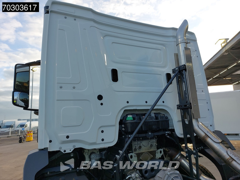 Mercedes-Benz Arocs 3340 6X4 NEW EURO 5 Chassis Steel Suspension Big-Axle Automatic - Kamion kabinë-shasi: foto 5 Mercedes-Benz Arocs 3340 6X4 NEW EURO 5 Chassis Steel Suspension Big-Axle Automatic - Kamion kabinë-shasi: foto 5