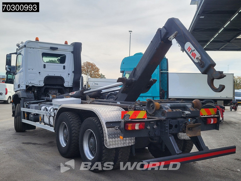 Mercedes-Benz Arocs 3342 6X4 HYVA 26-62-S Hooklift Big-Axle Automatic Euro 6 - Kamion vetëngarkues: foto 2 Mercedes-Benz Arocs 3342 6X4 HYVA 26-62-S Hooklift Big-Axle Automatic Euro 6 - Kamion vetëngarkues: foto 2