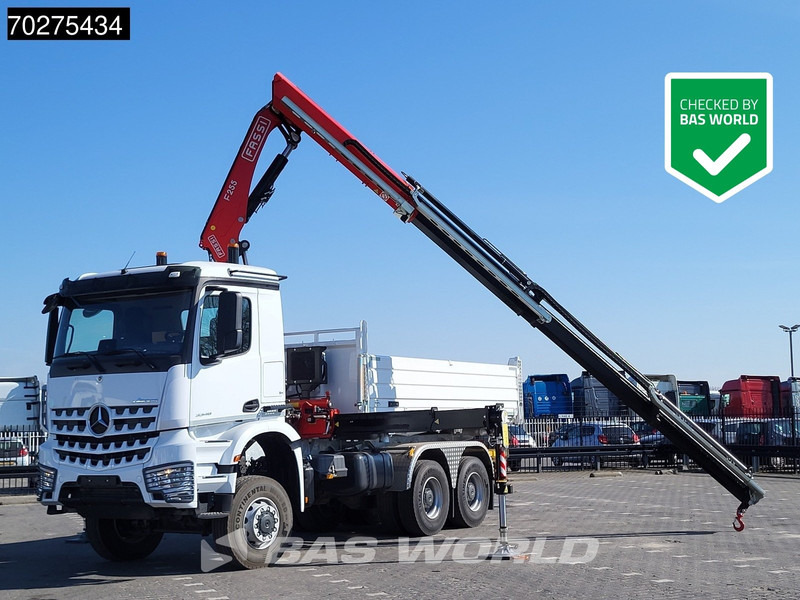 Mercedes-Benz Arocs 3348 6X6 Fassi F255A.2.24 xe-dynamic Kran Dreiseitenkipper Navi Euro 6 - Kamion vetëshkarkues, Kamion me vinç: foto 1 Mercedes-Benz Arocs 3348 6X6 Fassi F255A.2.24 xe-dynamic Kran Dreiseitenkipper Navi Euro 6 - Kamion vetëshkarkues, Kamion me vinç: foto 1