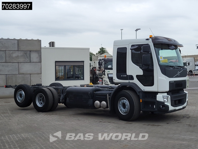 Volvo FE 320 FE 6X2 Retarder 2xTanks CNG Euro 6 - Kamion kabinë-shasi: foto 3 Volvo FE 320 FE 6X2 Retarder 2xTanks CNG Euro 6 - Kamion kabinë-shasi: foto 3
