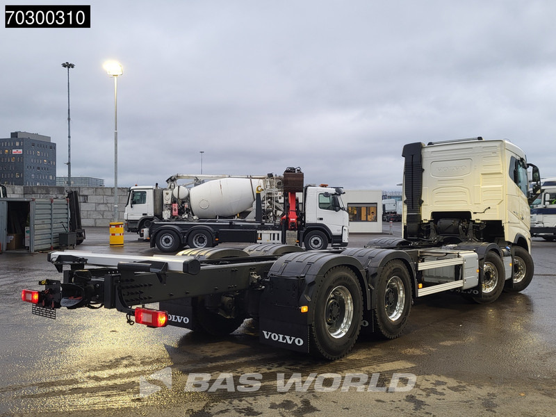 Volvo FH16 750 FH 8X4 NEW 8x4 chassis! Air suspension Big-Axle Automatic VEB+ Euro 6 - Kamion kabinë-shasi: foto 5 Volvo FH16 750 FH 8X4 NEW 8x4 chassis! Air suspension Big-Axle Automatic VEB+ Euro 6 - Kamion kabinë-shasi: foto 5