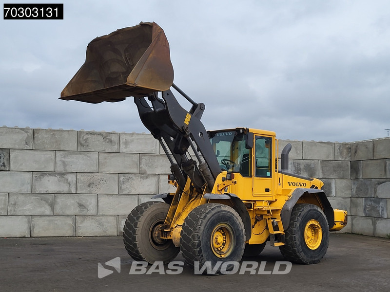 Volvo L120 E Quick Coupler - Fadrom me goma: foto 2 Volvo L120 E Quick Coupler - Fadrom me goma: foto 2