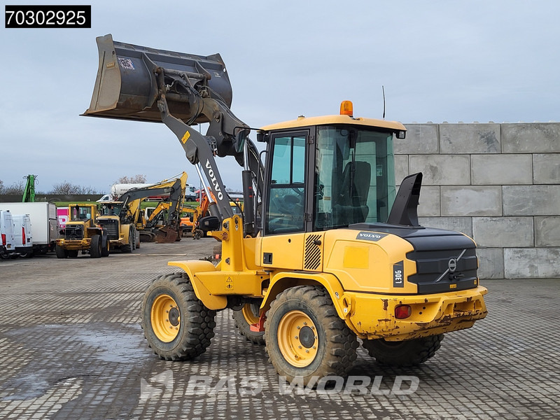 Volvo L30 G - Fadrom me goma: foto 5 Volvo L30 G - Fadrom me goma: foto 5