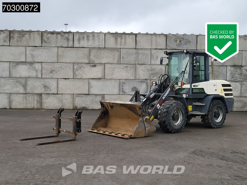 Yanmar TL80 4-1 Buckets + Forks - Fadrom me goma: foto 1 Yanmar TL80 4-1 Buckets + Forks - Fadrom me goma: foto 1