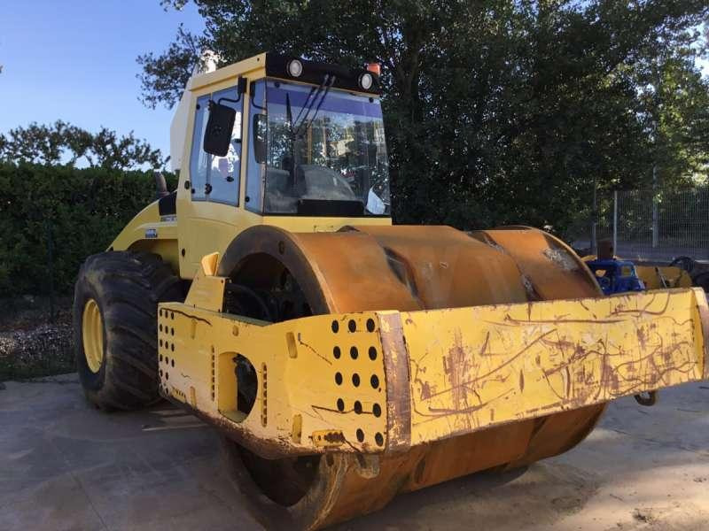 Bomag BW 226 DI-4 BVC - Rul i kombinuar: foto 4 Bomag BW 226 DI-4 BVC - Rul i kombinuar: foto 4
