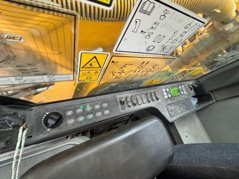 Ekskavator me zinxhirë Caterpillar 329ELN: foto 31 Ekskavator me zinxhirë Caterpillar 329ELN: foto 31