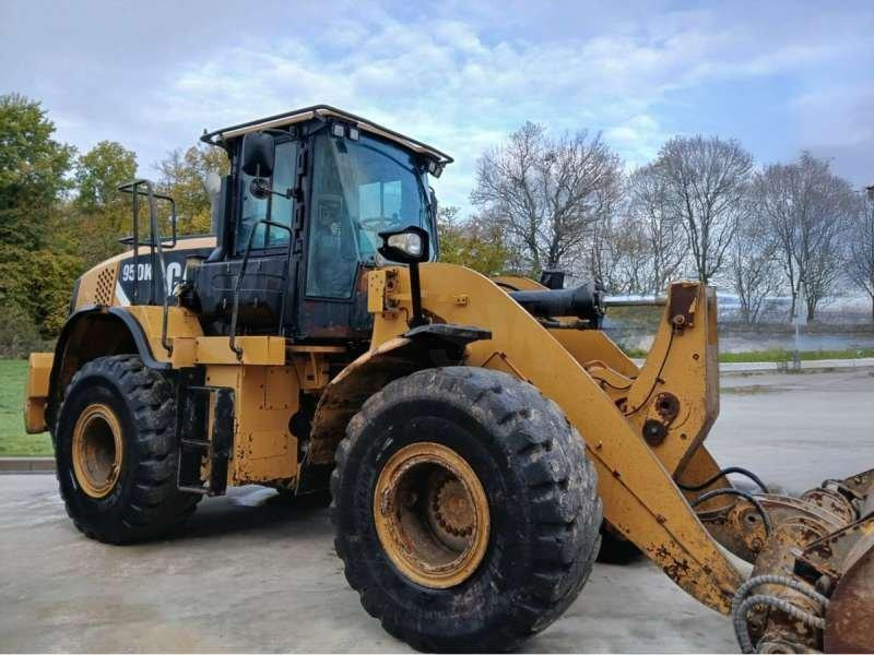 Caterpillar 950K - Fadrom me goma: foto 4 Caterpillar 950K - Fadrom me goma: foto 4