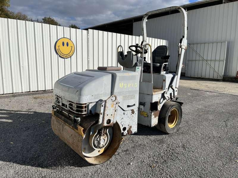 Caterpillar CB225E - Rul rrugësh: foto 2 Caterpillar CB225E - Rul rrugësh: foto 2