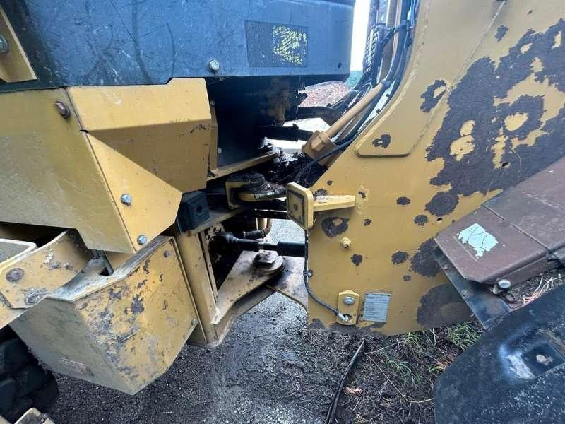Fadrom me goma Caterpillar Chargeur sur Pneus 924G: foto 27 Fadrom me goma Caterpillar Chargeur sur Pneus 924G: foto 27